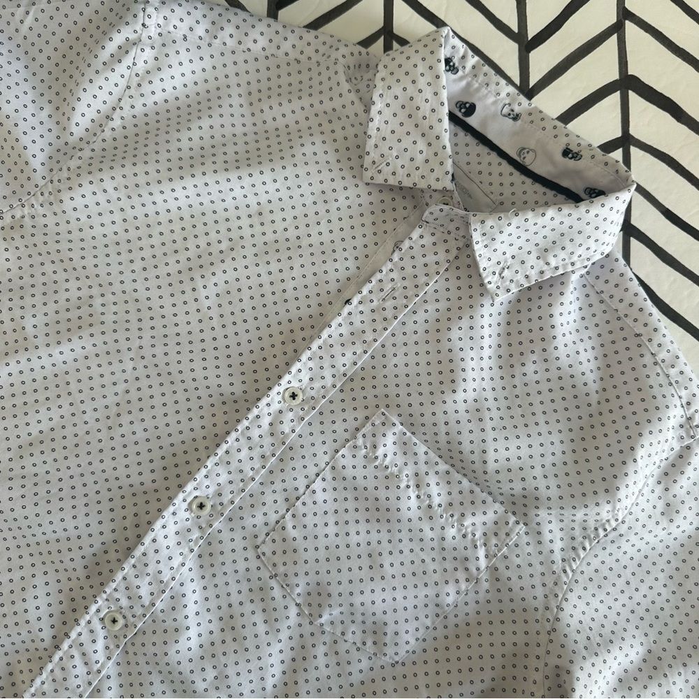 International Report Size S Men's Short Sleeve Polka Dot Button Down Dress Shirt